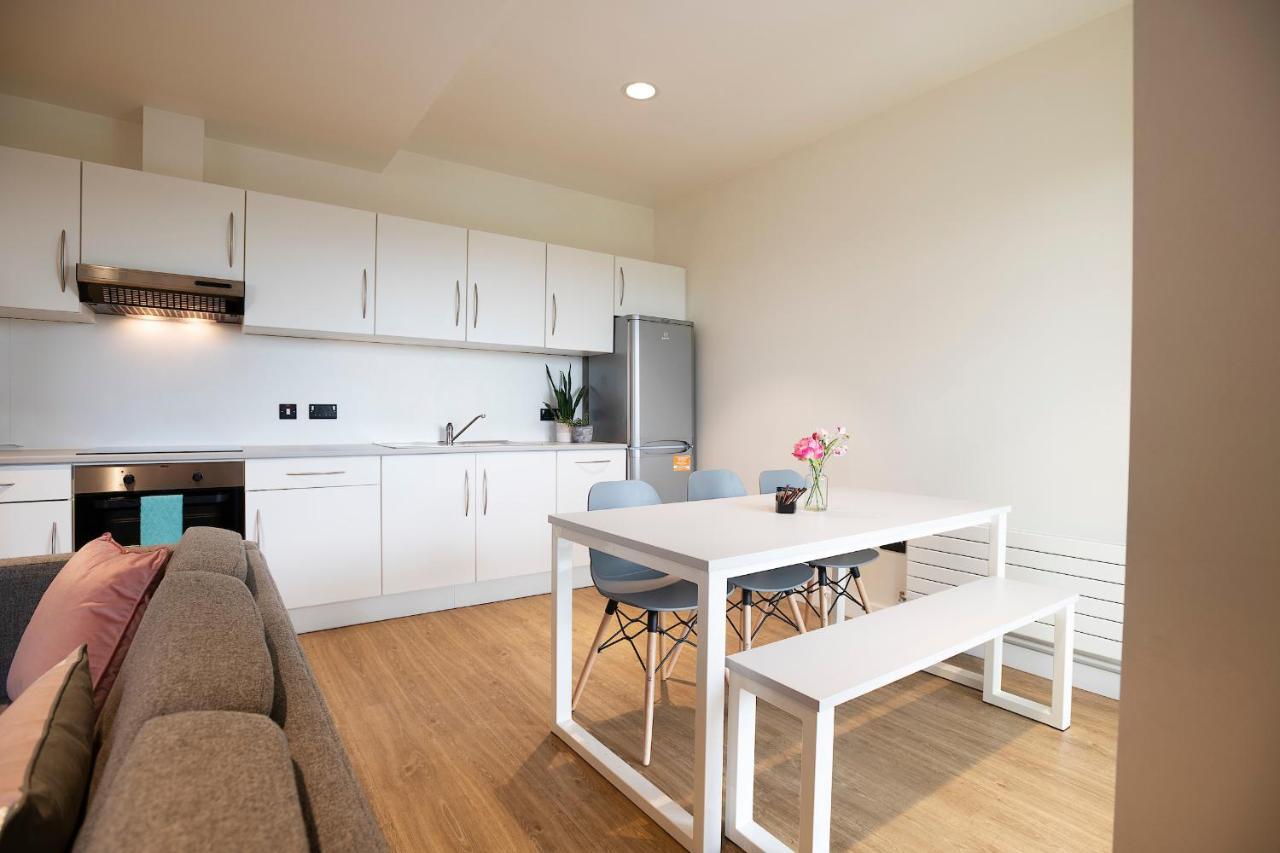 Goldcrest Village Apartments University Of גלוואיי מראה חיצוני תמונה